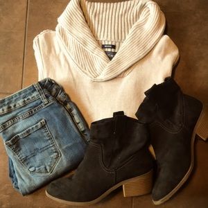 American Rag Cream Sweater